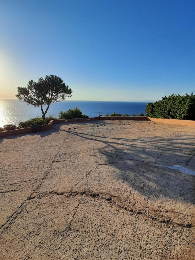 Villino Vista Mare Appartement Costa Paradiso Buitenkant foto